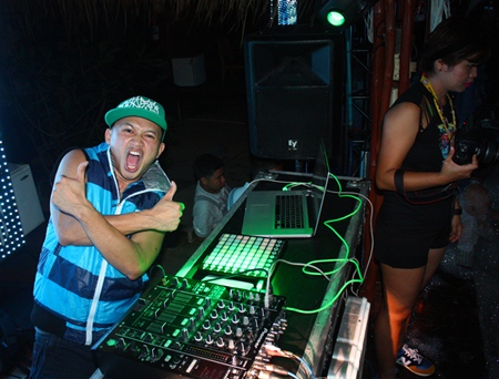 DJ Van rock the Beach Foam X Party at Hard Rock Pattaya.